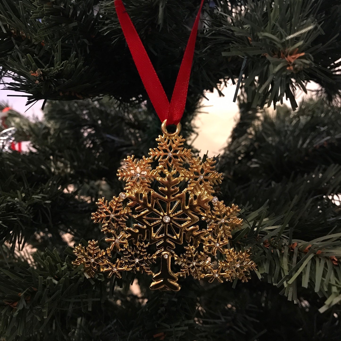 gull-rød-juletrepynt