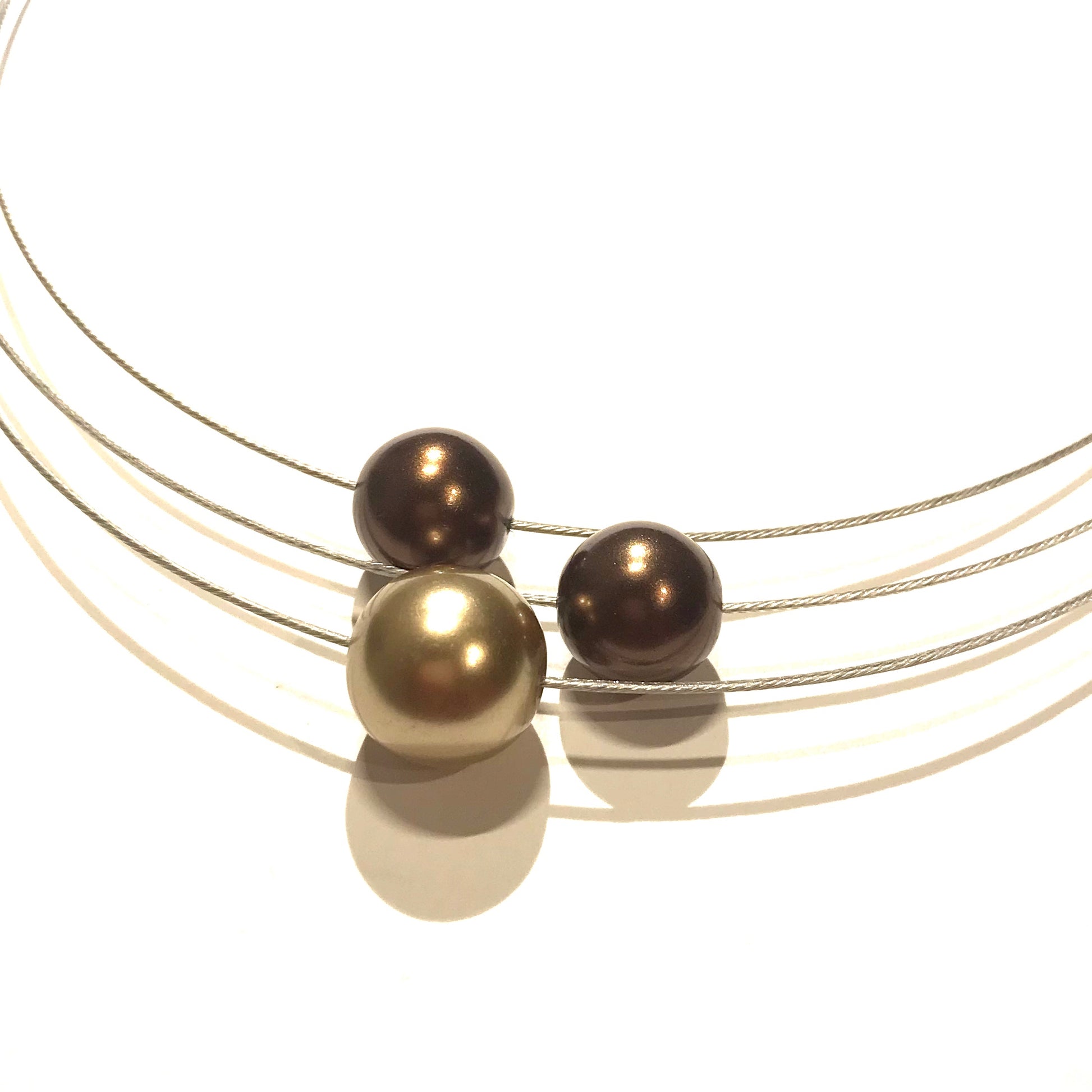 brun-perle-wire-smykke