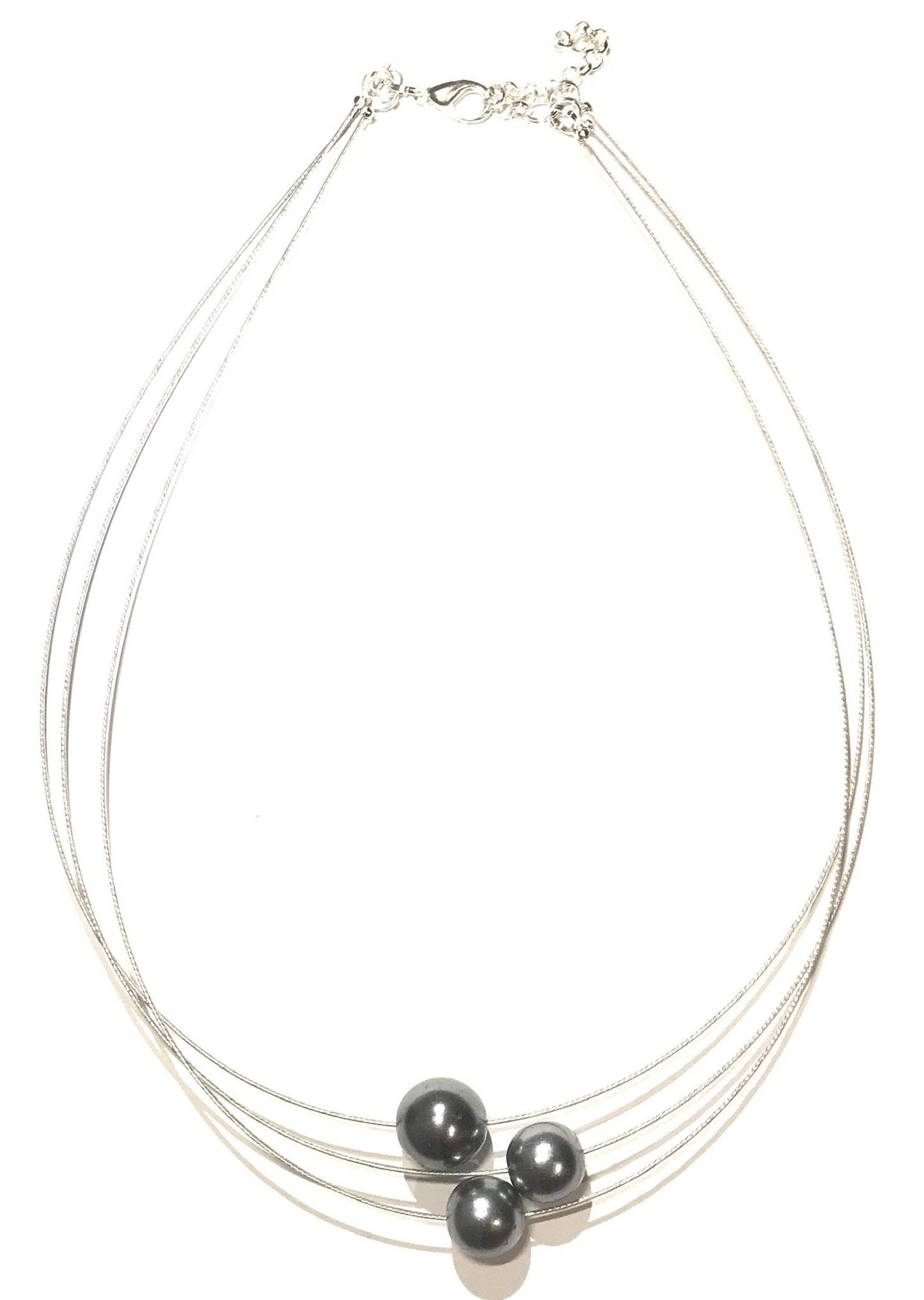 grå-perle-wire-smykke