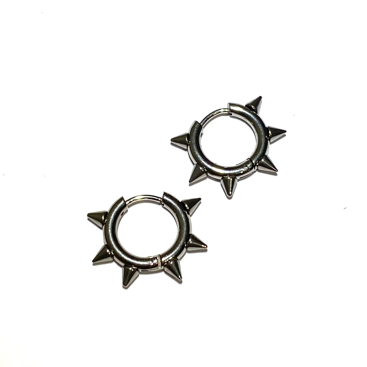 sølv-spikes-stål-øreringer-ørepynt