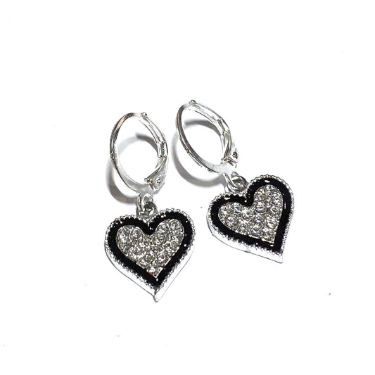 hjerte-sølv-sort-glitter-øreringer-ørepynt-øreanheng