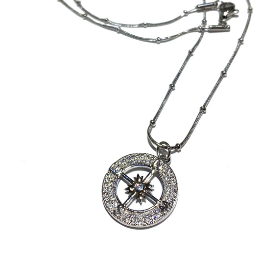 kompassrose-maritim-bling-glitter-sølv-stål-smykke-halskjede