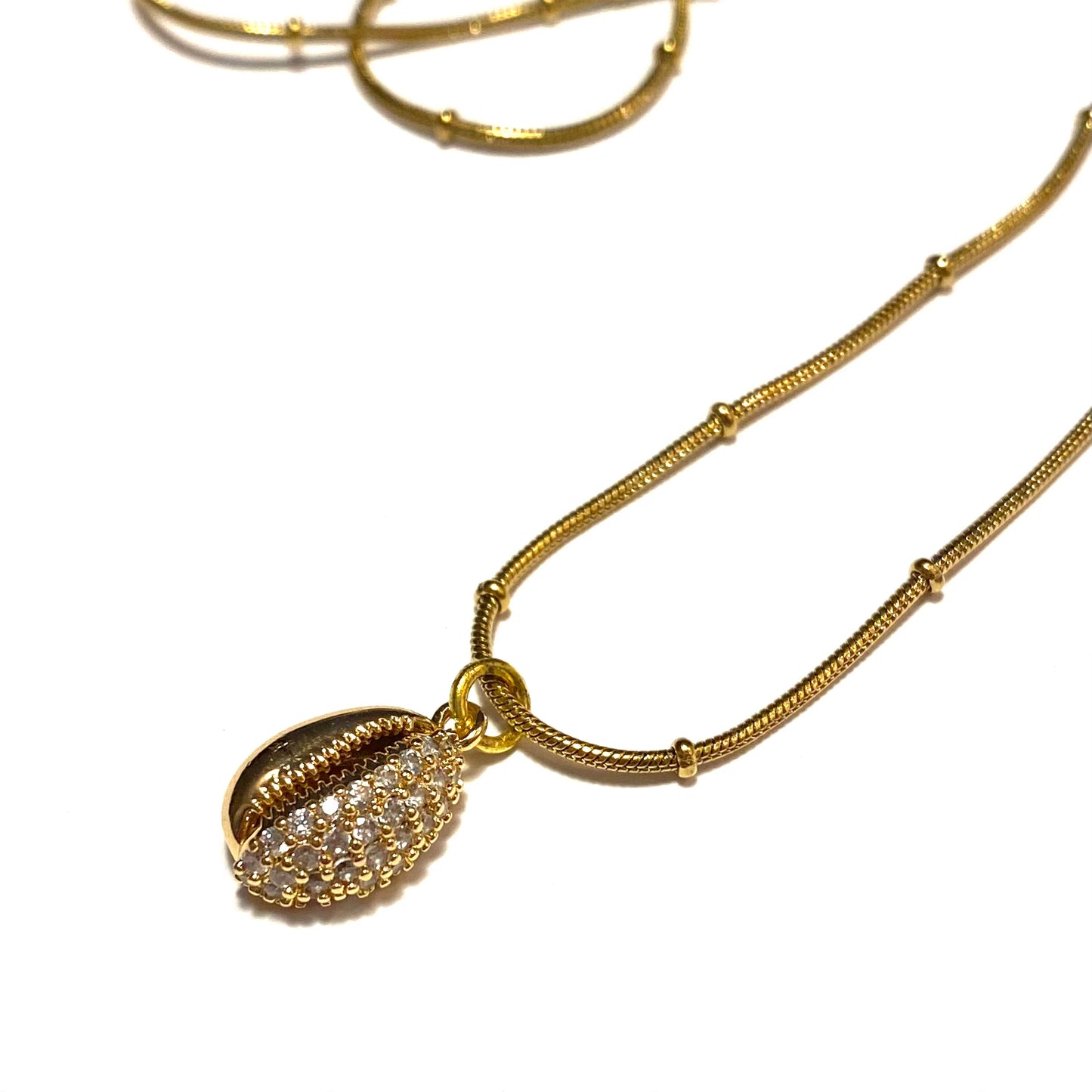 3756_s Smykke med skjell