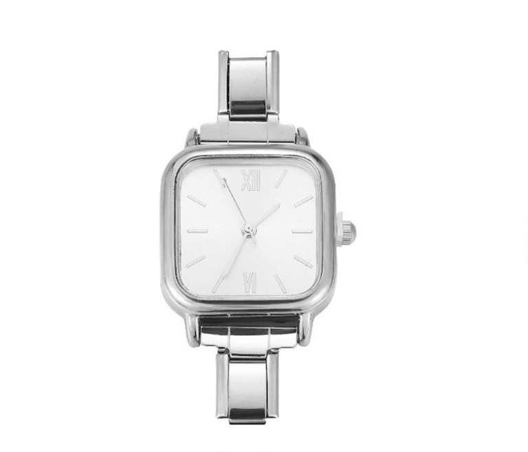 3976_cdk Charm klokke