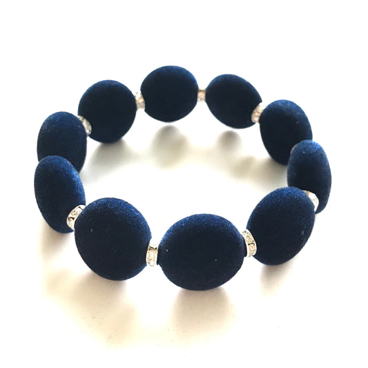 blå-fløyel-sølv-glitter-armbånd