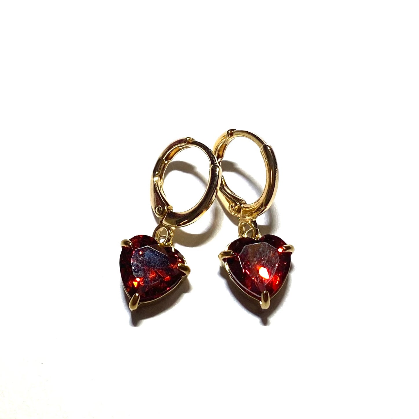 3805_o Øreringer med hjerter