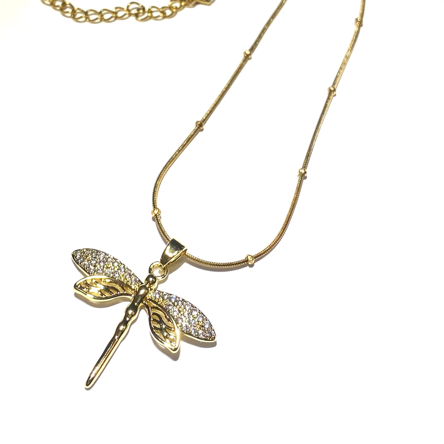 3862_s Smykke med øyenstikker