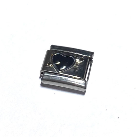 3966_cd Charm med sort hjerte pil